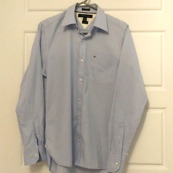 Tommy Hilfiger blouse - Picture 3 of 5